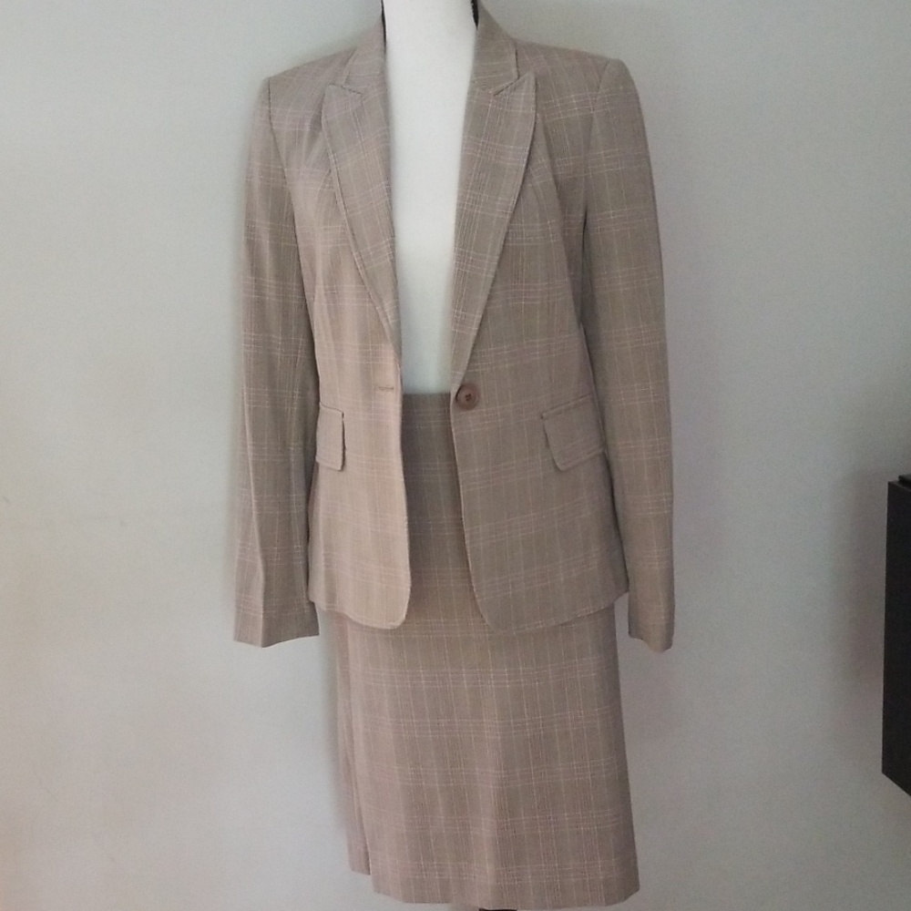 Suit